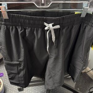 All in motion shorts // 111906